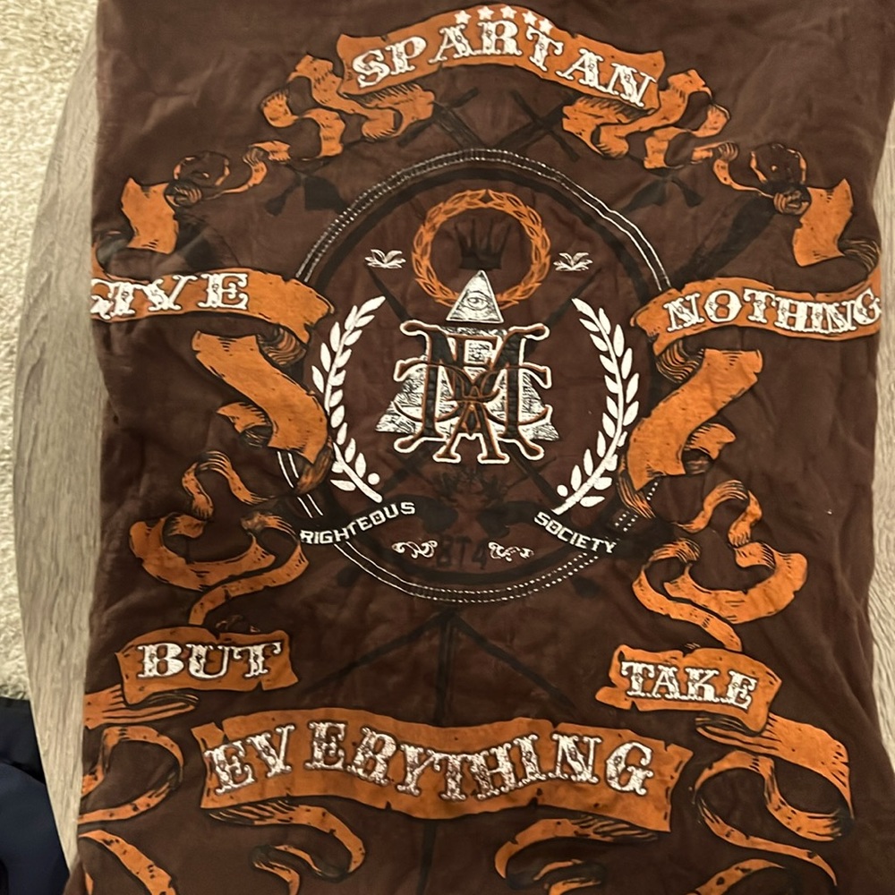 Men Graphic Tee Size XL
